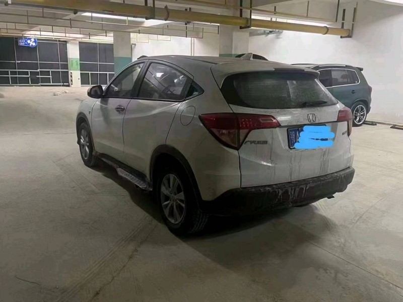 珠海17年本田缤智9