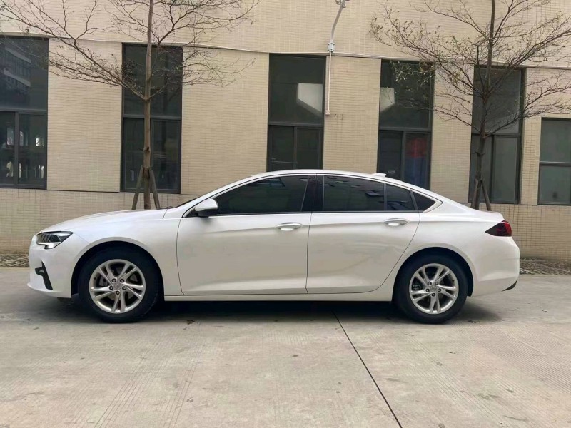 珠海22年别克君威3