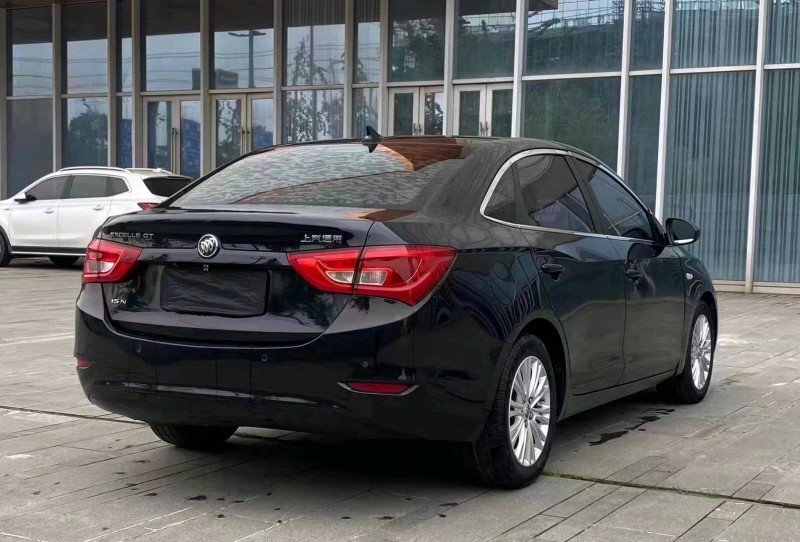 枣庄16年别克英朗2