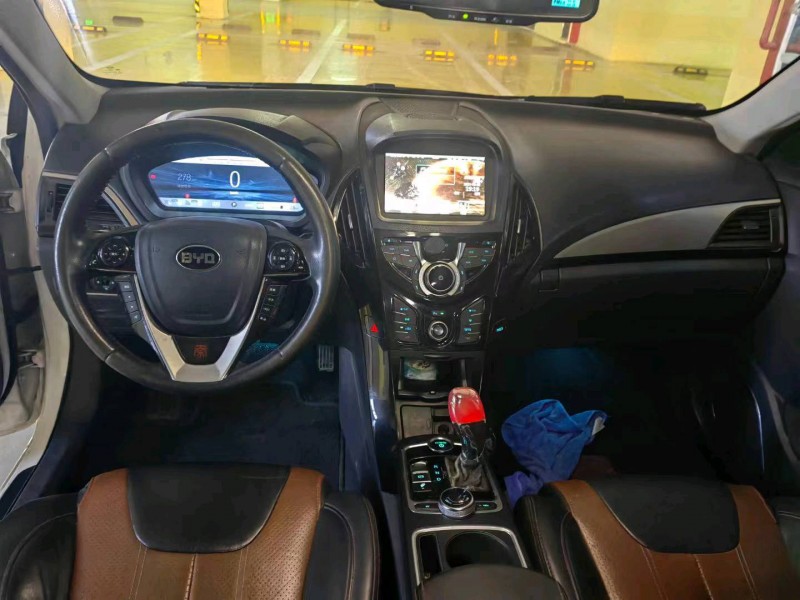 枣庄16年比亚迪秦5