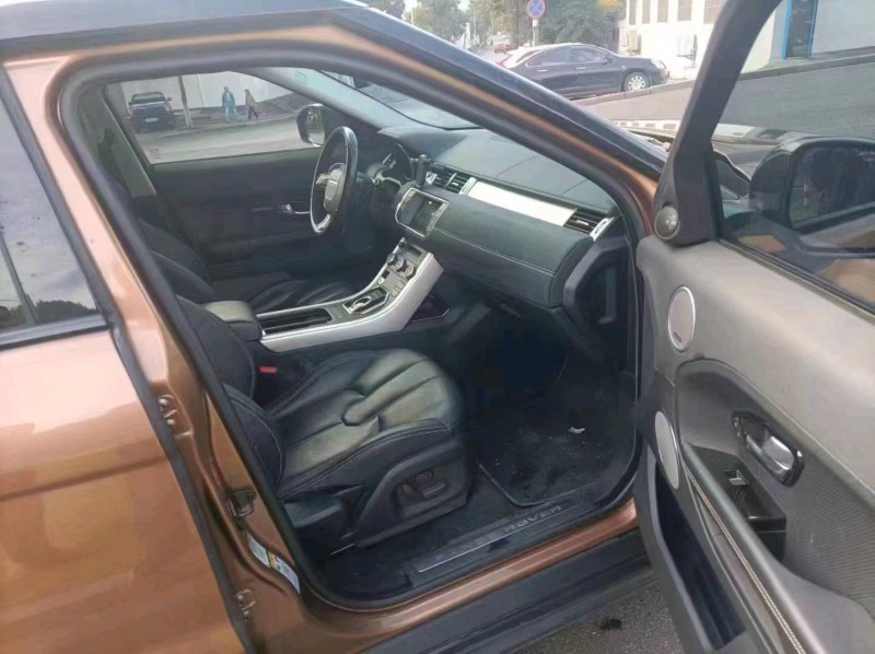 东营14年路虎揽胜极光(进口)6