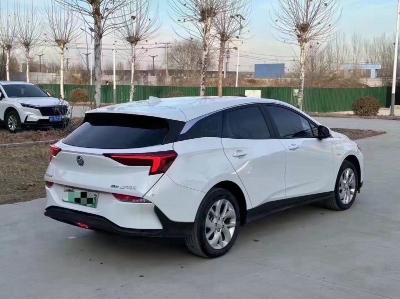 济宁23年别克微蓝7