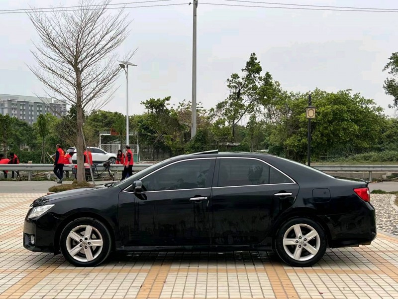 深圳14年丰田凯美瑞2