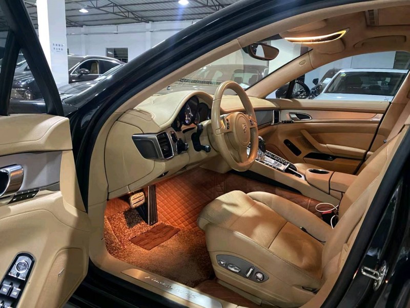 汕头10年保时捷帕拉梅拉7