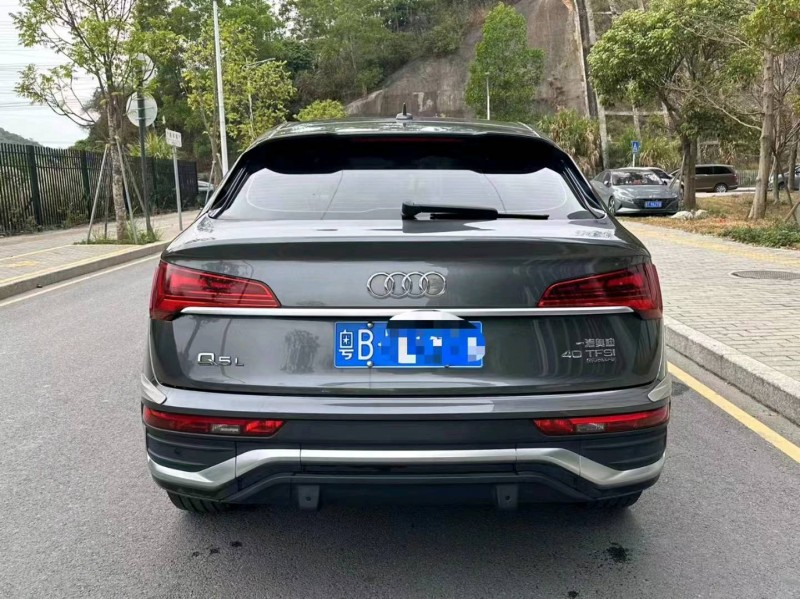 珠海21年奥迪Q55