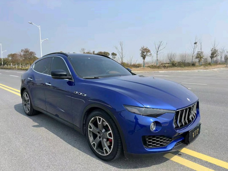 盐城20年玛莎拉蒂Levante3