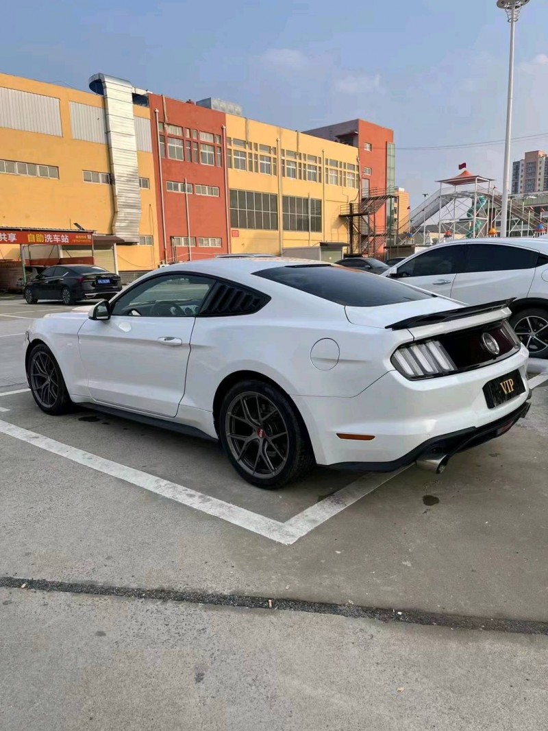 徐州15年福特野马8