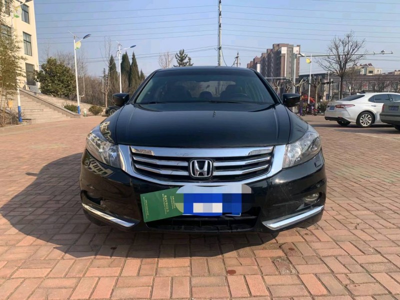 枣庄13年本田雅阁1