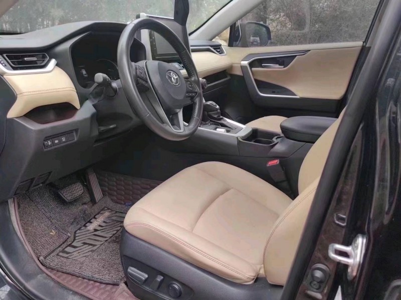 嘉興20年豐田RAV4榮放9