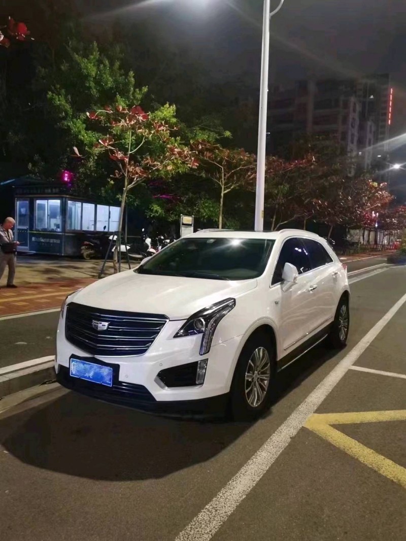 珠海17年凯迪拉克XT54