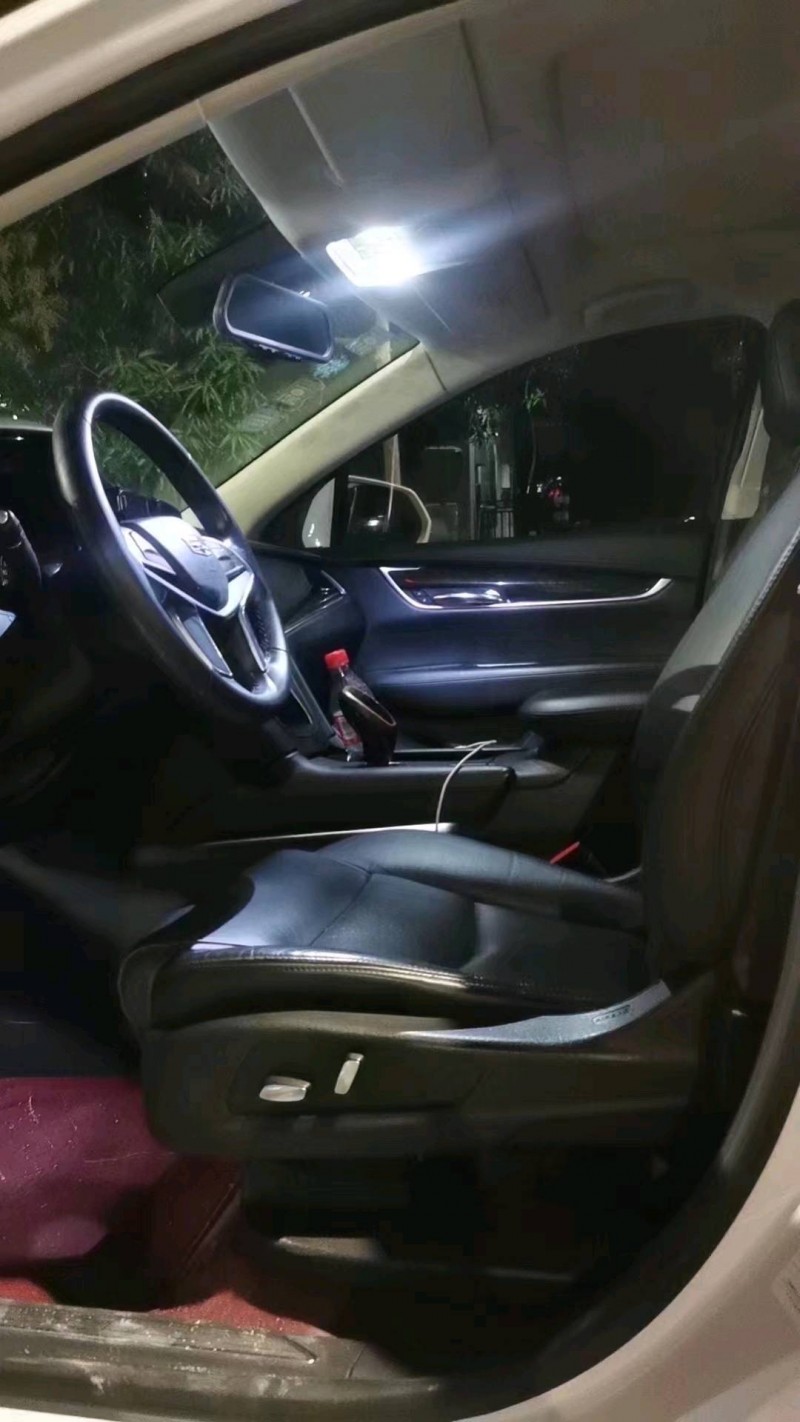珠海17年凯迪拉克XT58