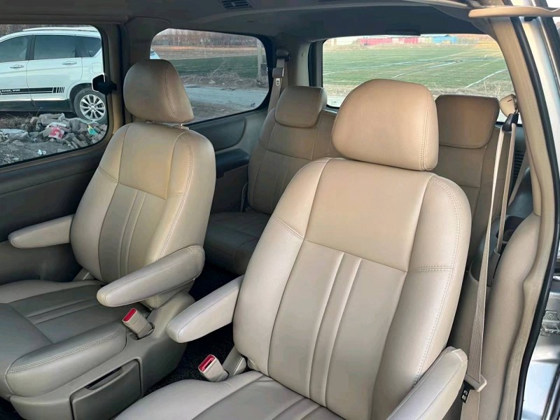 保定17年别克GL86