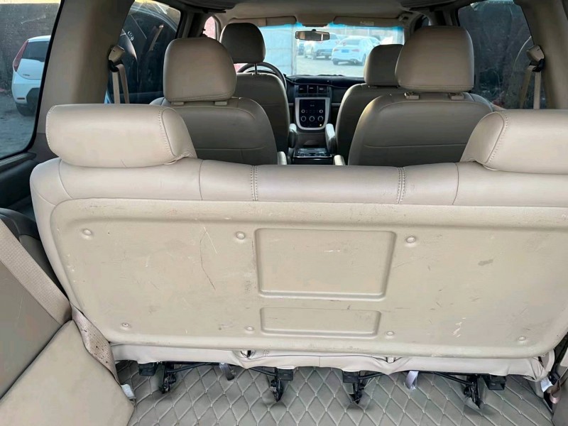 保定17年别克GL87