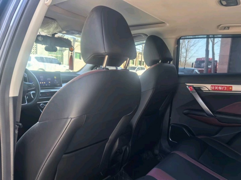 保定22年吉利缤越7