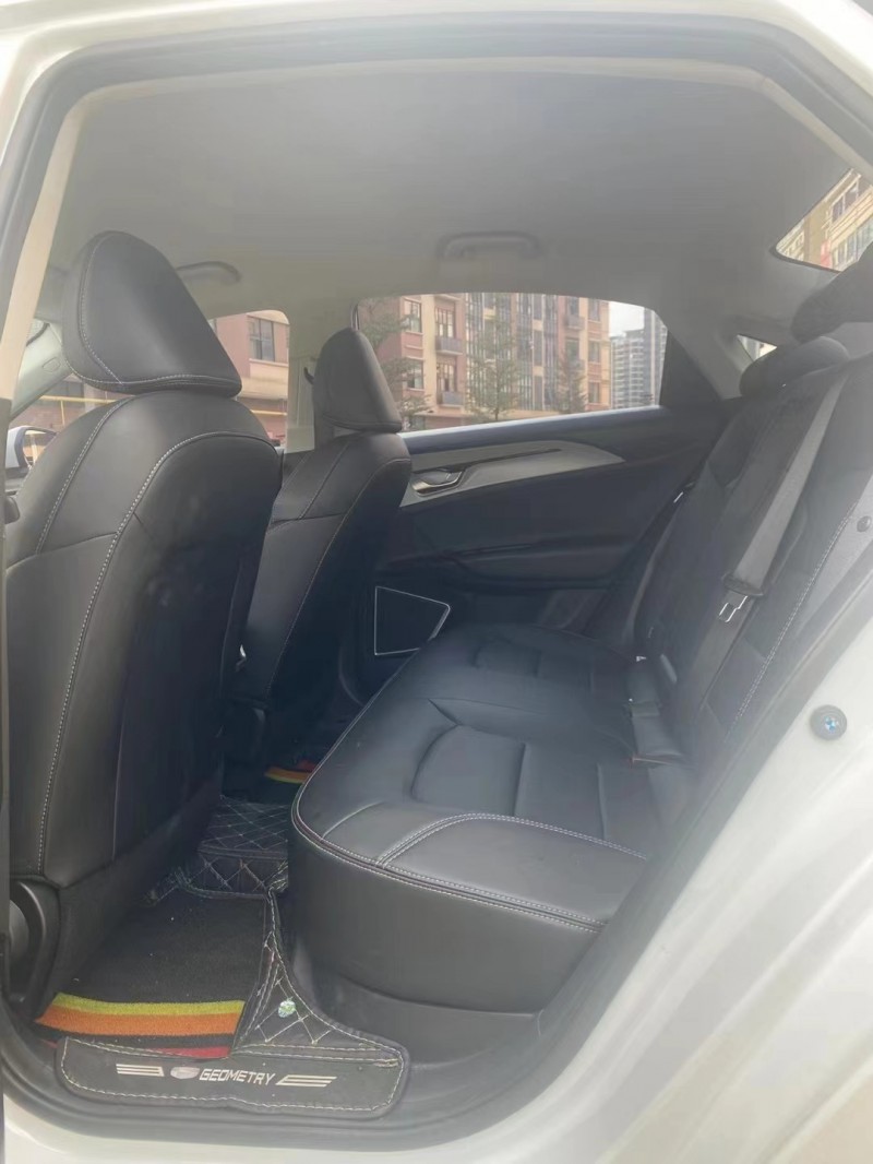 佛山23年吉利几何7