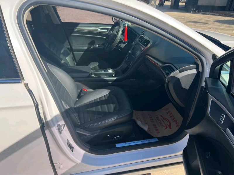 保定18年福特蒙迪欧8