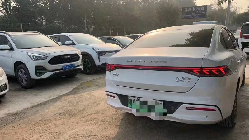 重庆23年比亚迪秦5