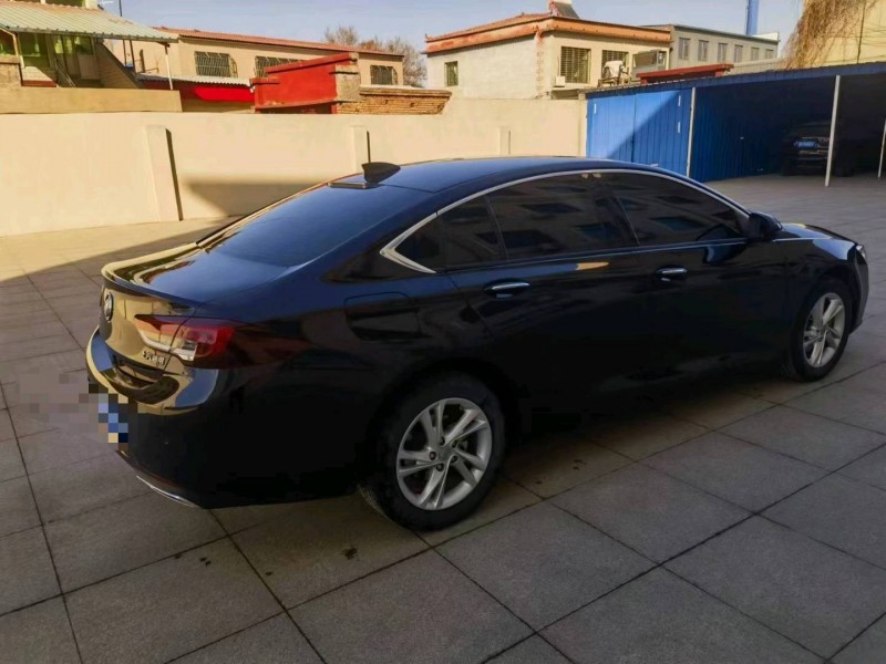 保定22年别克君威4