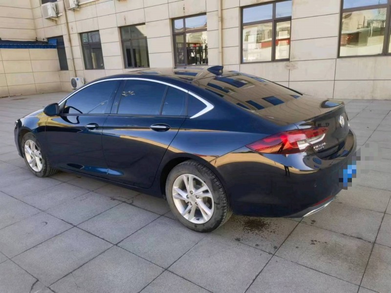 保定22年别克君威5