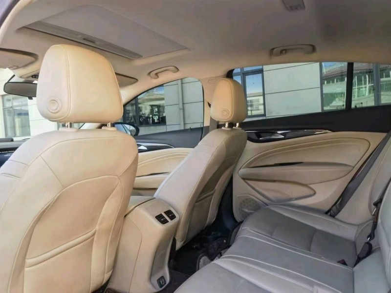 保定22年别克君威8