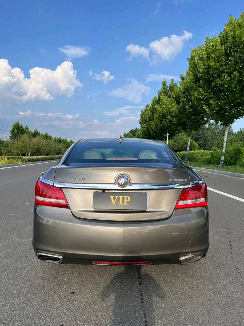 徐州16年别克君越9