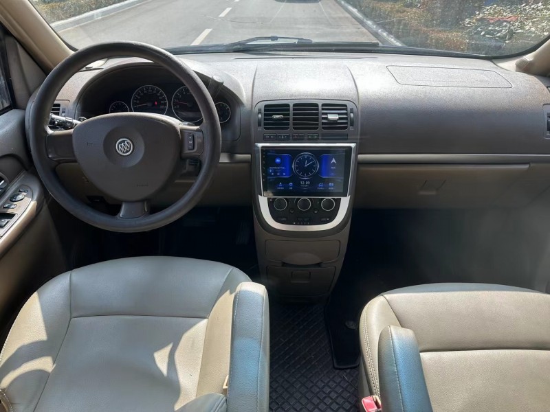 青岛15年别克GL88