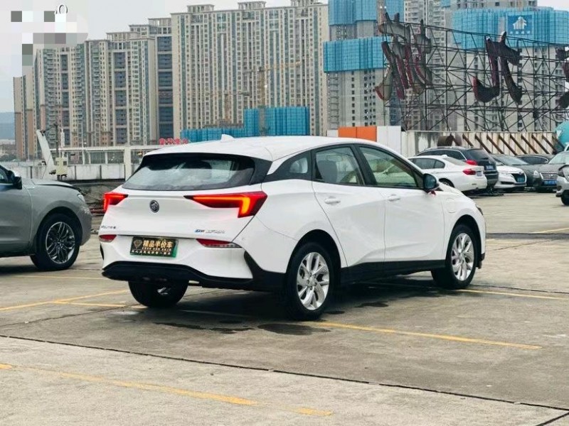 东莞23年别克微蓝6