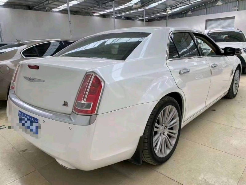 廊坊14年克莱斯勒300C9