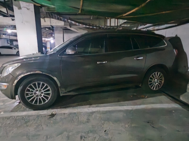 重庆11年别克昂科雷1