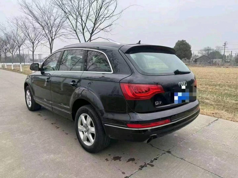 萍鄉10年奧迪Q77