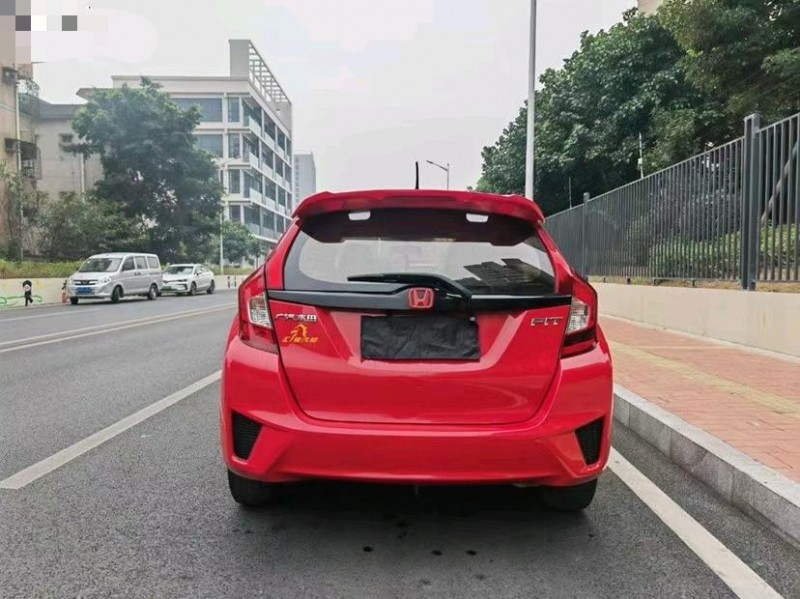 东莞18年本田飞度7