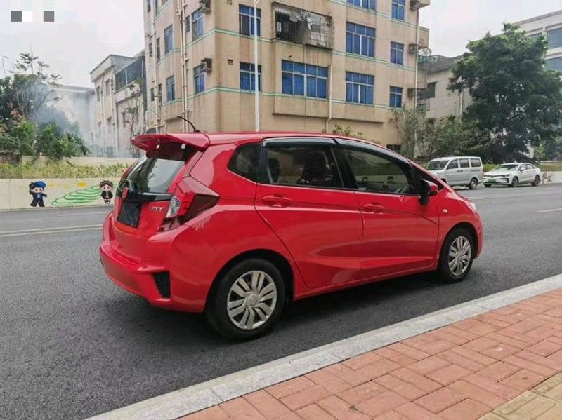 东莞18年本田飞度8