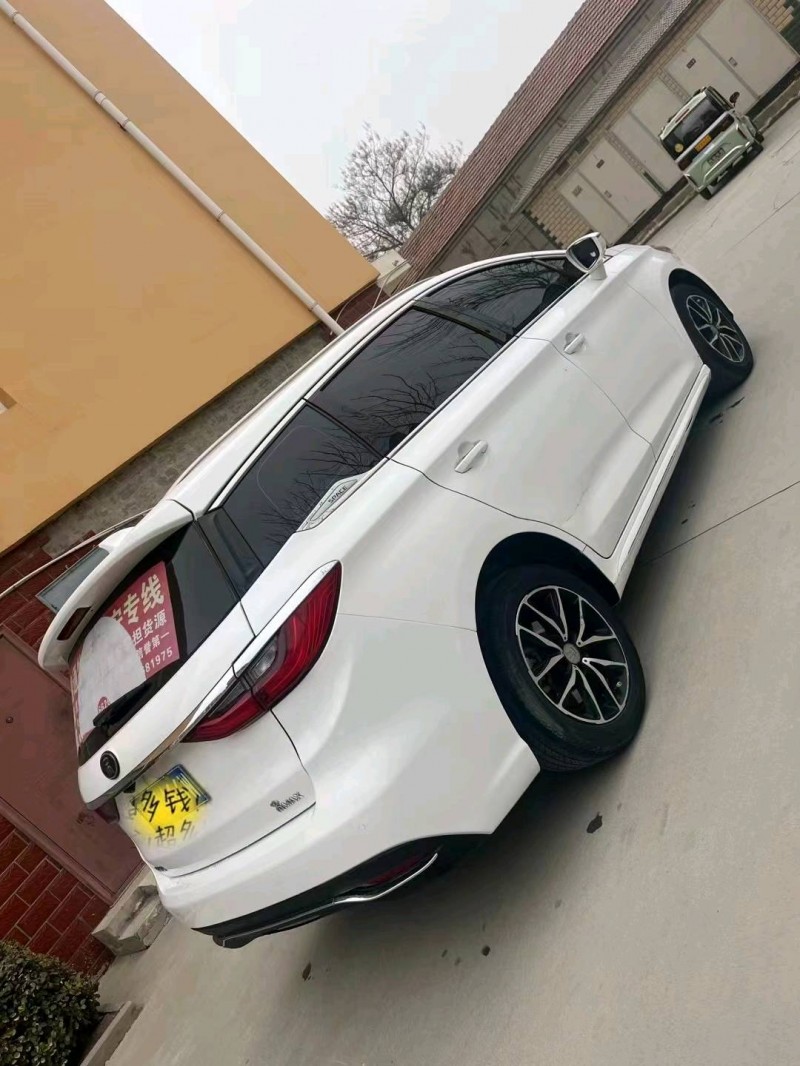 保定18年比亚迪宋MAX3