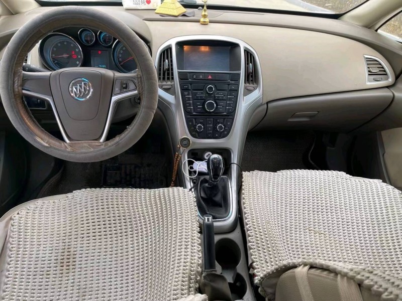 廊坊12年别克英朗GT5