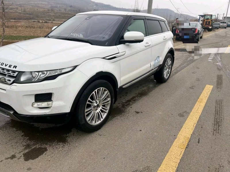 临沂12年路虎极光2