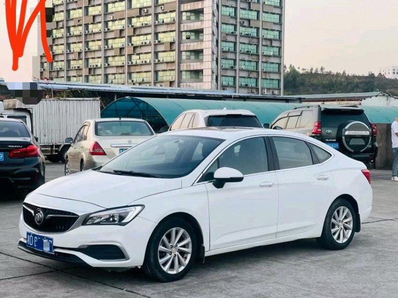 东莞17年别克威朗3