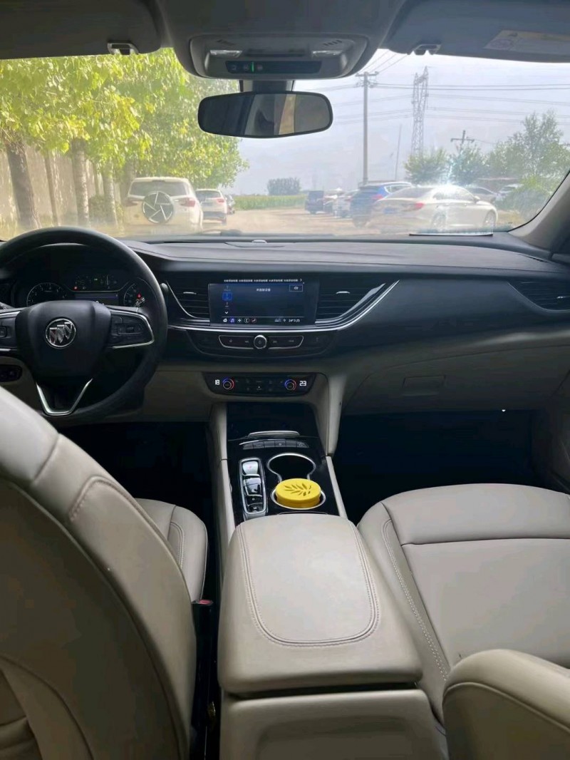 保定21年别克君威6