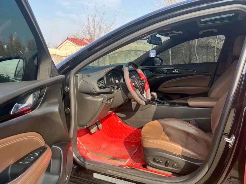 临沂18年别克君威5