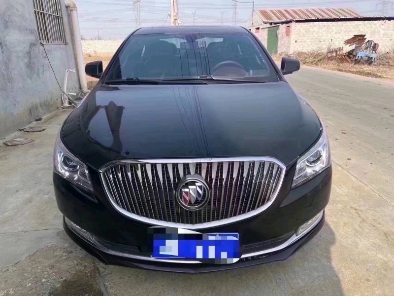 青岛15年别克君越1