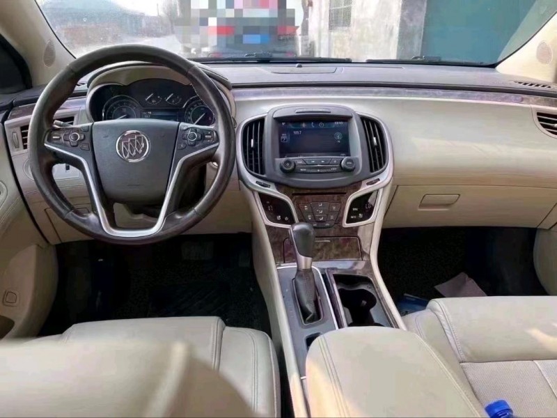 青岛13年别克君越6