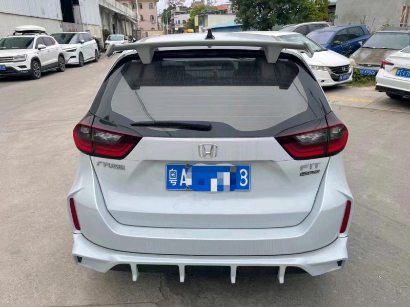 深圳22年本田飞度4