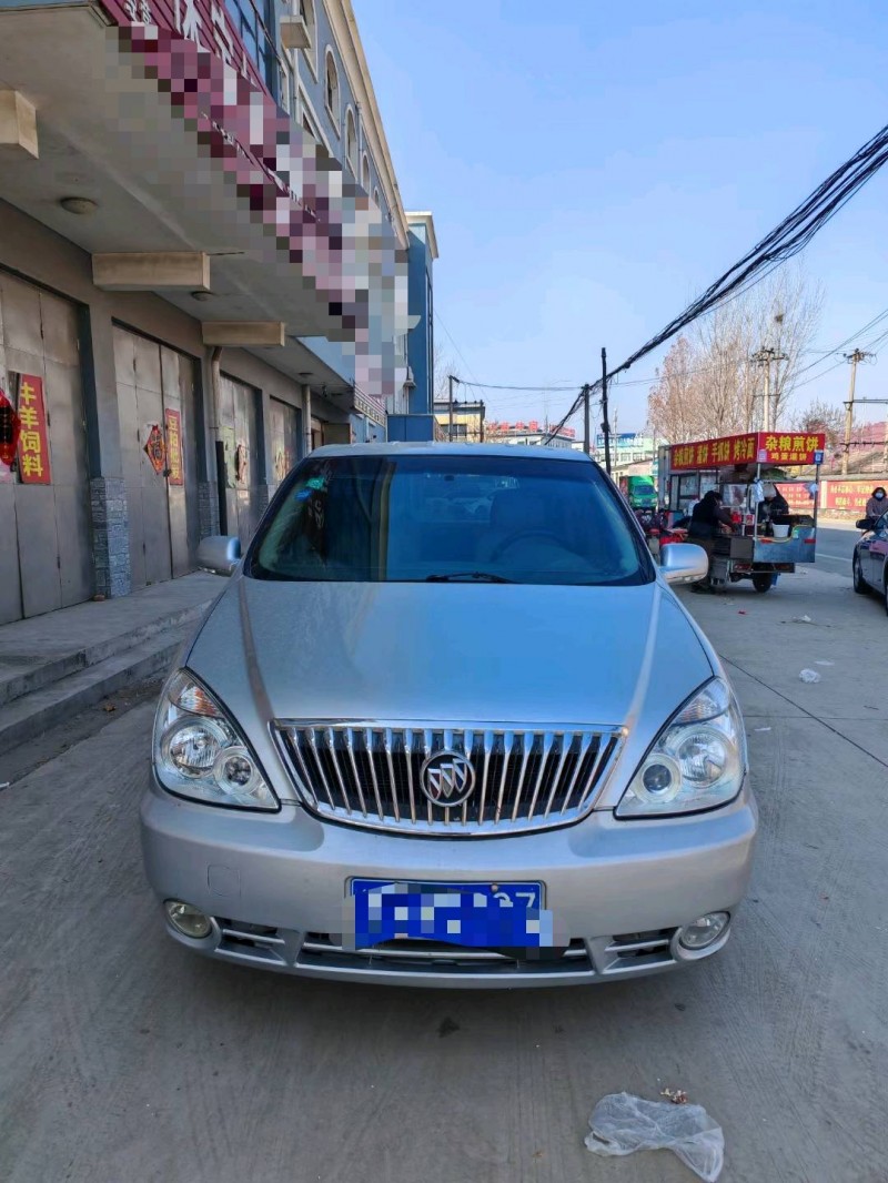 保定14年别克GL81