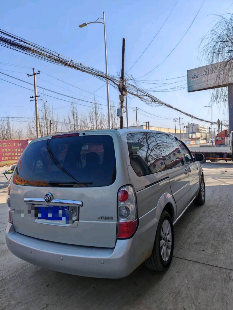 保定14年别克GL88