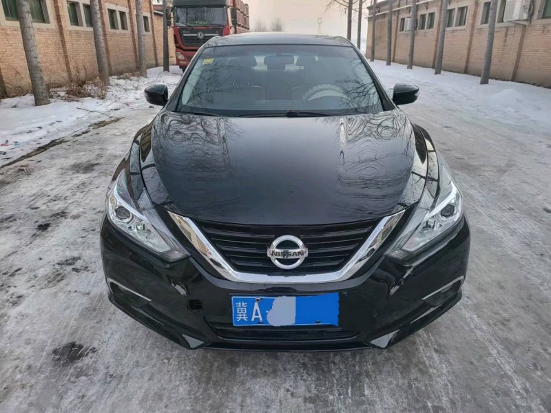 保定17年日产天籁1