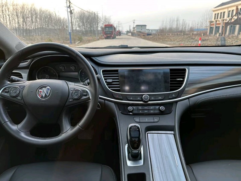 徐州21年别克君越5