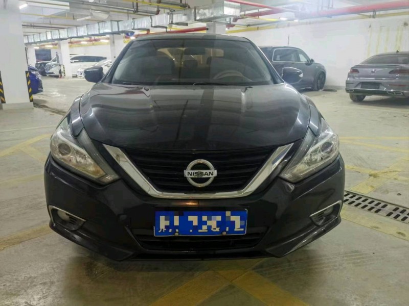 宜昌17年日產天籟1