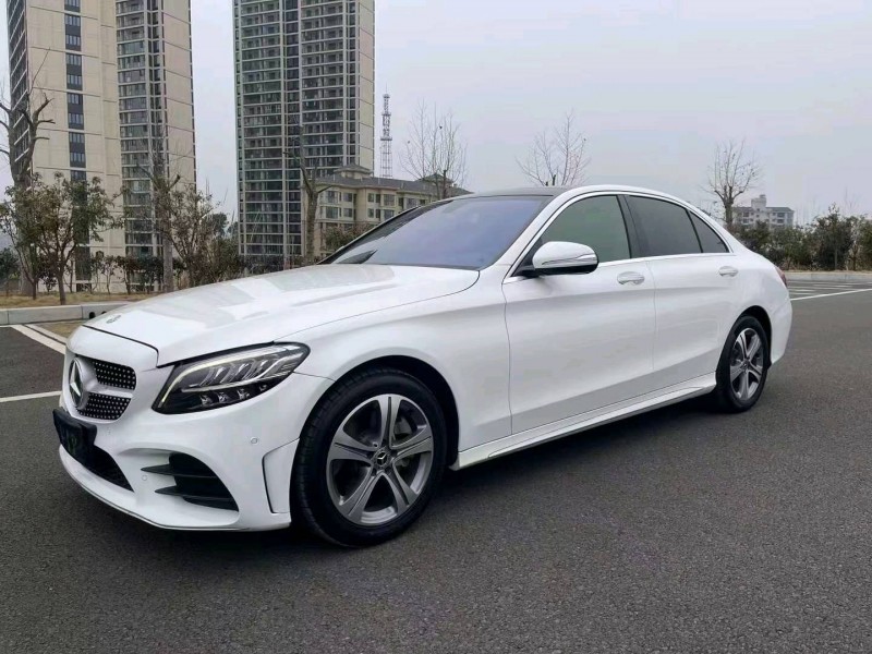 宜昌19年奔馳C3