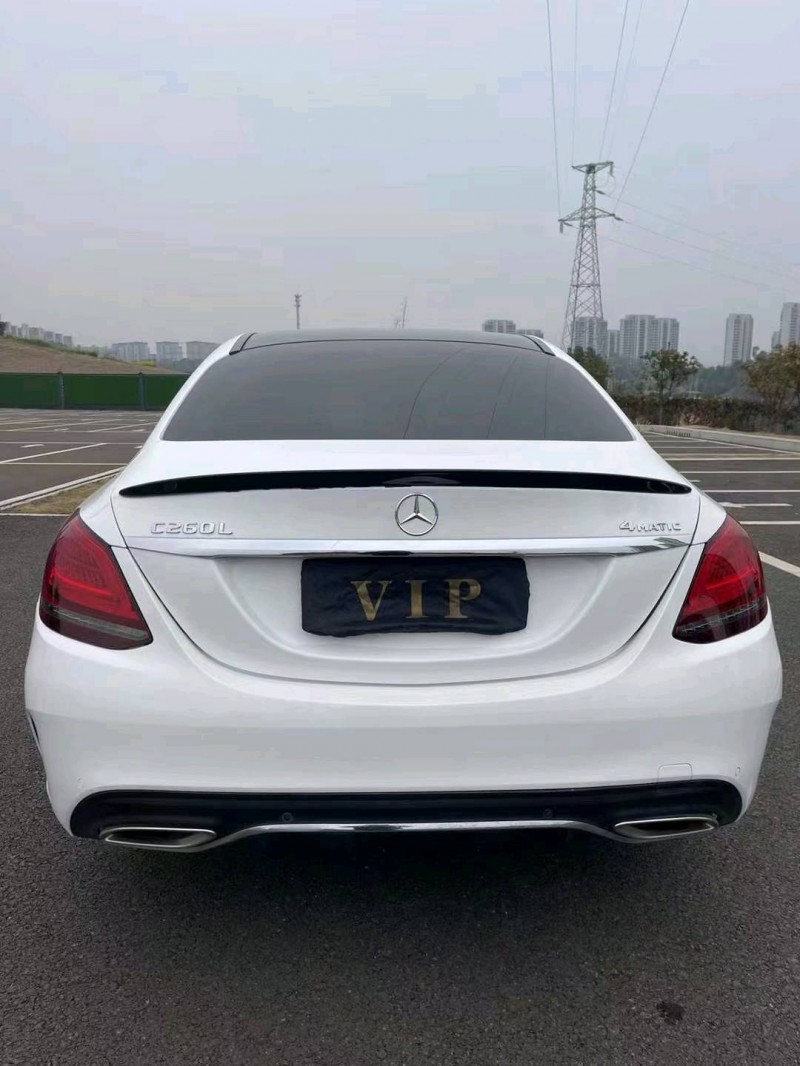 宜昌19年奔馳C9