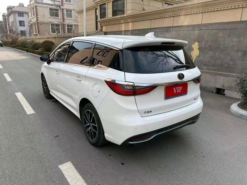 枣庄19年比亚迪宋MAX7