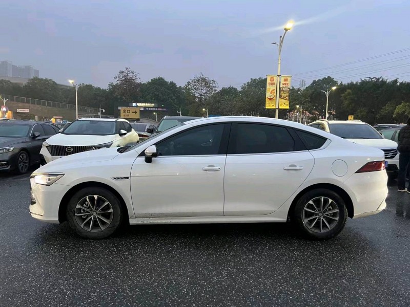 珠海23年比亚迪秦3